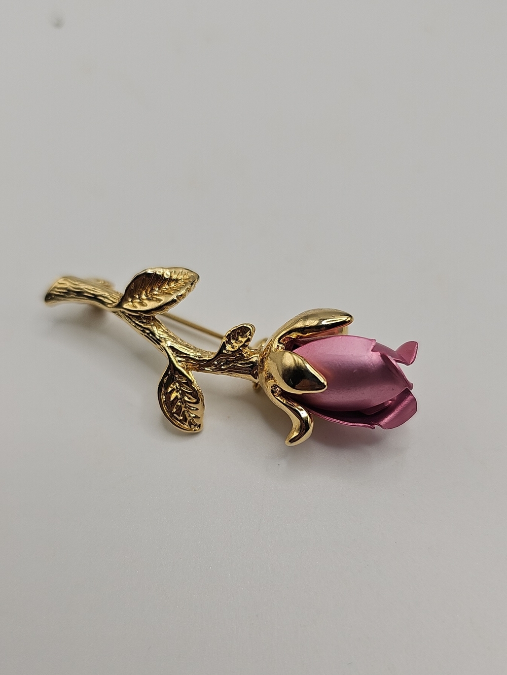 Gold-Tone Pink Rose Brooch - Women's Vintage  Jewelry